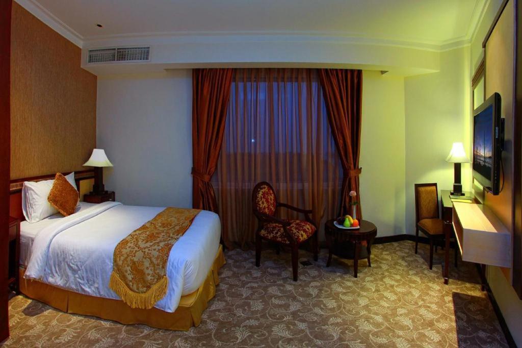 Grand Basko Hotel Паданг Екстериор снимка